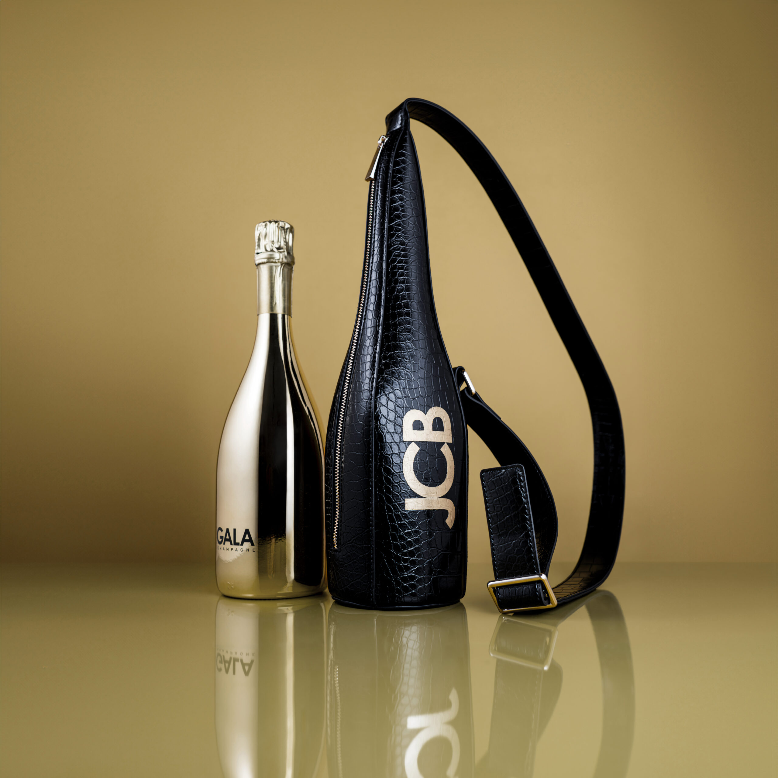 ©CG_PLANET-DESIGN_CHAMPAGNE-BAG_AOUT24_P8010001-SABLE-scaled.jpg